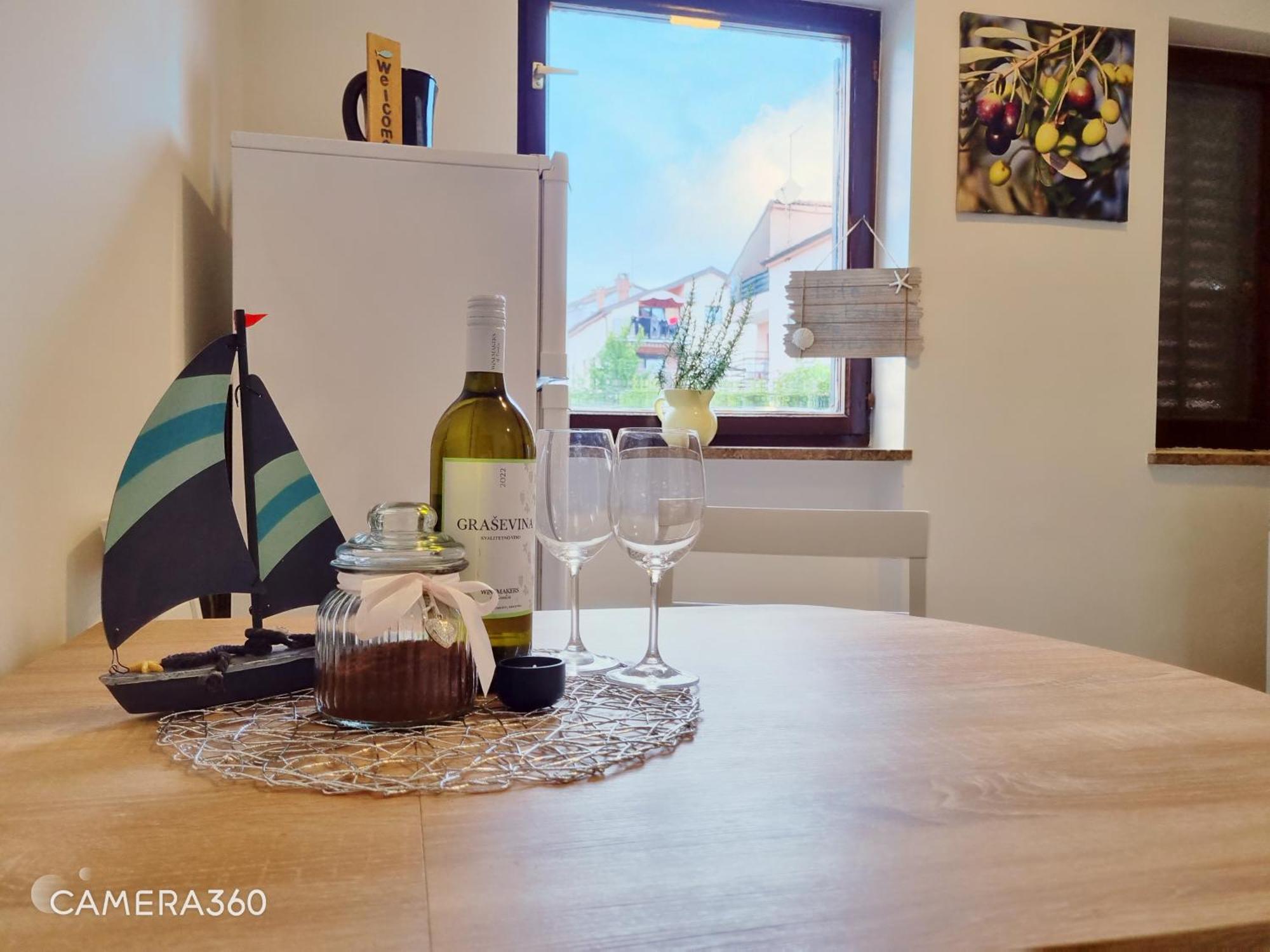 Umago Inn Εξωτερικό φωτογραφία